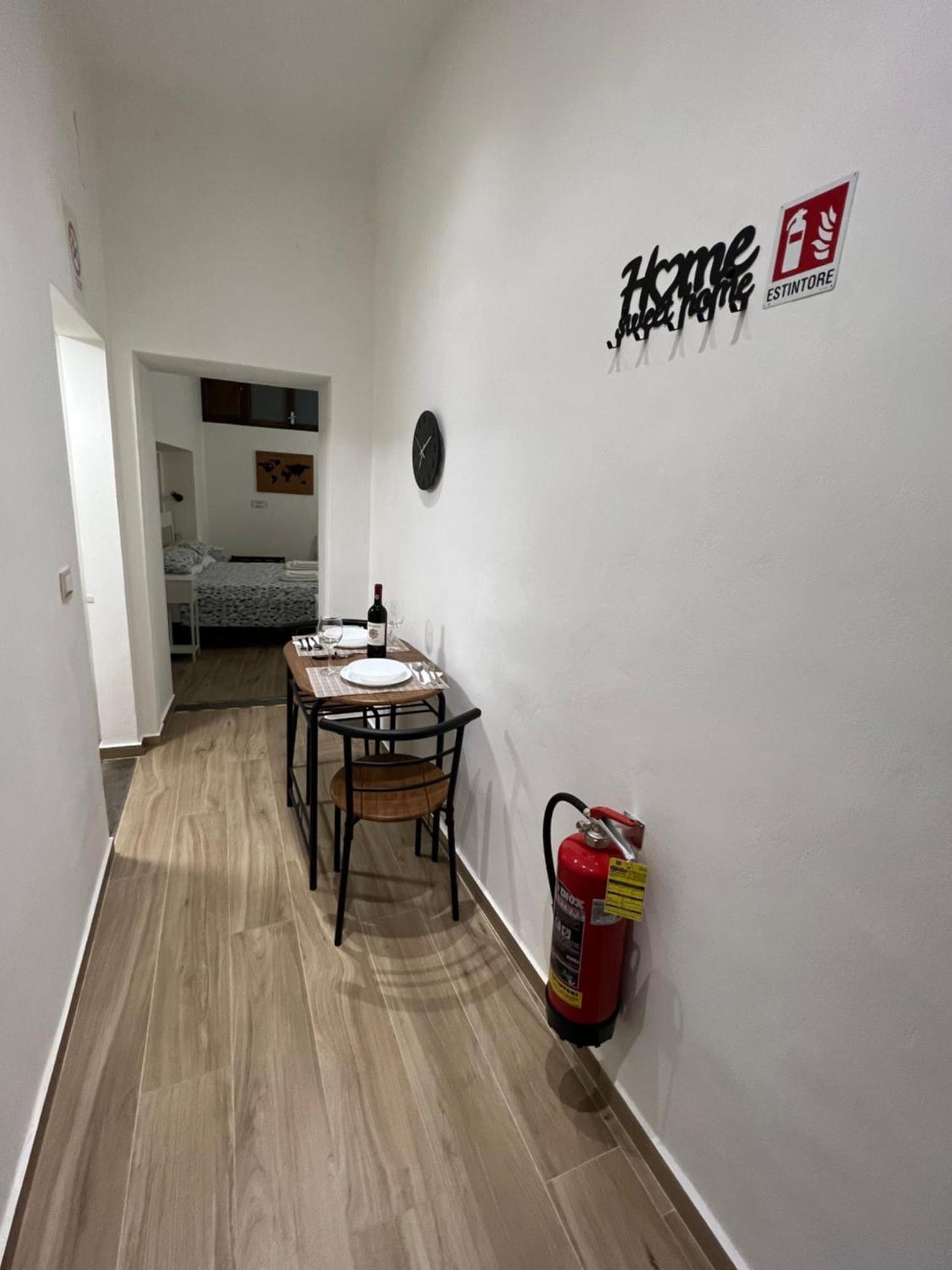 Al 106 Apartment Free Wi-Fi 5 Min Dalla Stazione Prato  Exterior foto